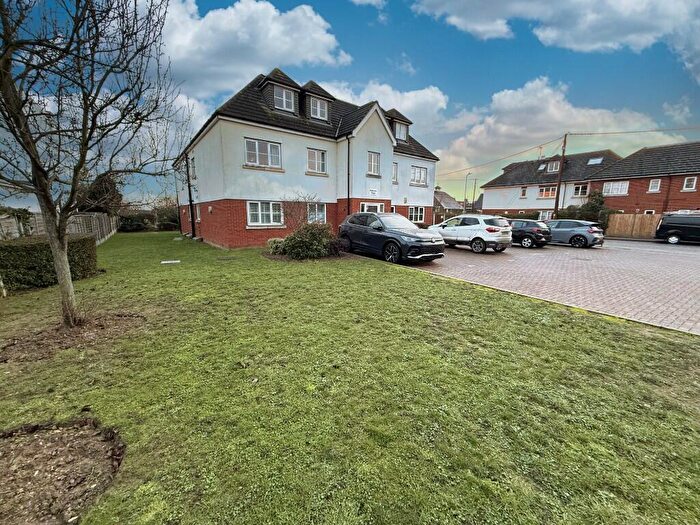 1 Bedroom Flat For Sale In Corringham Road, Stanford-Le-Hope, Essex, SS17