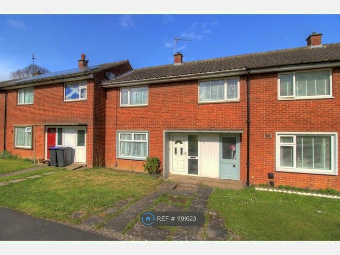 3 Bedroom Terraced House To Rent In Wharf Green, Northampton, NN5
