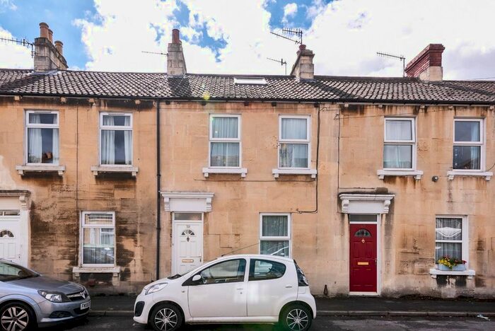4 Bedroom Terraced House To Rent In Caledonian Road, Bath, BA2
