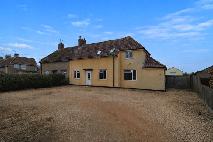 4 Bedroom Detached House To Rent In Wilton Road, Feltwell, Thetford, IP26