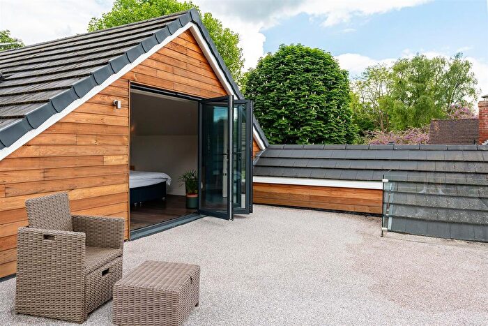 5 Bedroom Detached House For Sale In The Avenue, Welwyn, AL6
