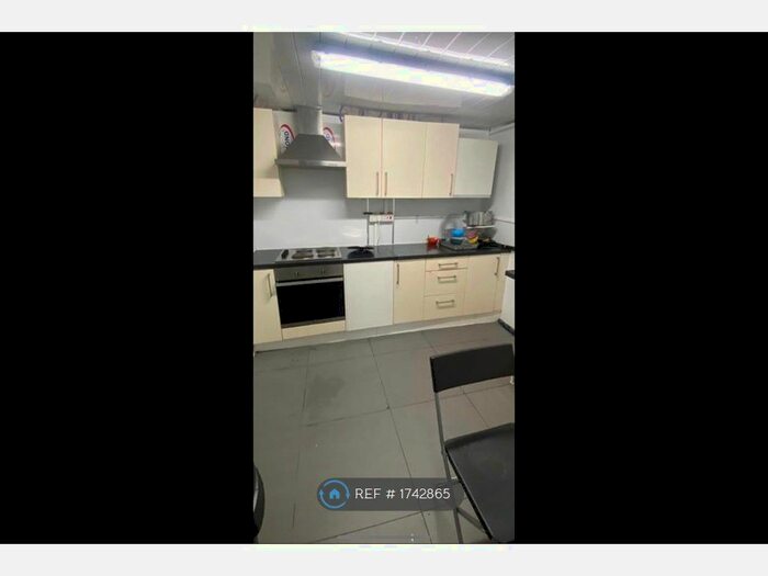 1 Bedroom Flat To Rent In The Vale, London, W3