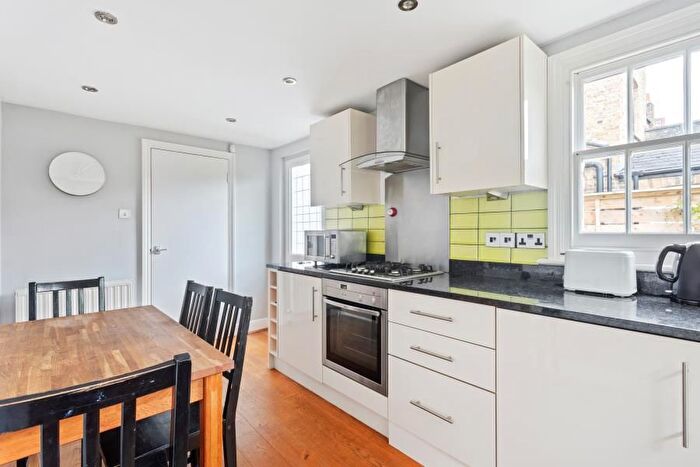 1 Bedroom Flat To Rent In Fentiman Road, London, SW8