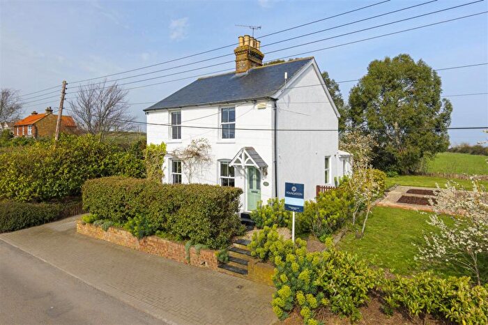 4 Bedroom Detached House For Sale In Monkshill Cottages, Monkshill Road, Hernhill, Faversham, ME13