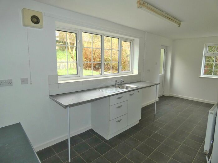 3 Bedroom Semi-Detached House To Rent In Blackthorn Place, Newcastle-Under-Lyme, ST5