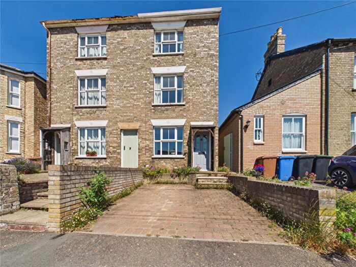 3 Bedroom Semi Detached House For Sale In Queens Road, Sudbury, Suffolk, CO10