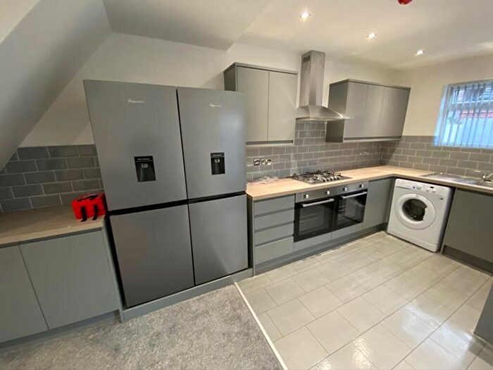 Detached House To Rent In Kelso Road, Liverpool, L6