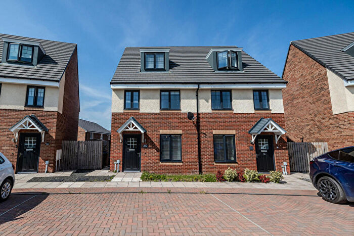 3 Bedroom Terraced House For Sale In Wagtail Gardens, Ryton, NE40