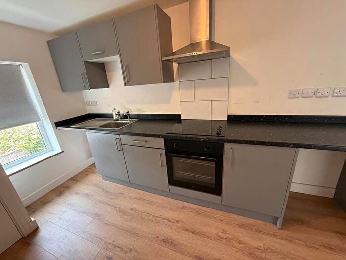 1 Bedroom Flat To Rent In * Bedroom Flat* Oxford Street, Mansfield, NG18