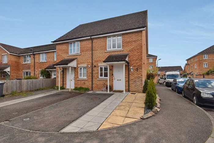 2 Bedroom Semi Detached House For Sale In The Orchards, Cambridge, CB1