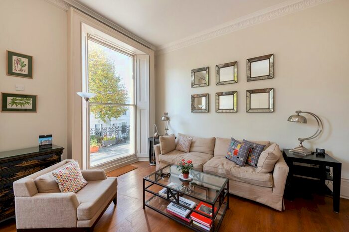 2 Bedroom Flat To Rent In Chepstow Place, Notting Hill, W2