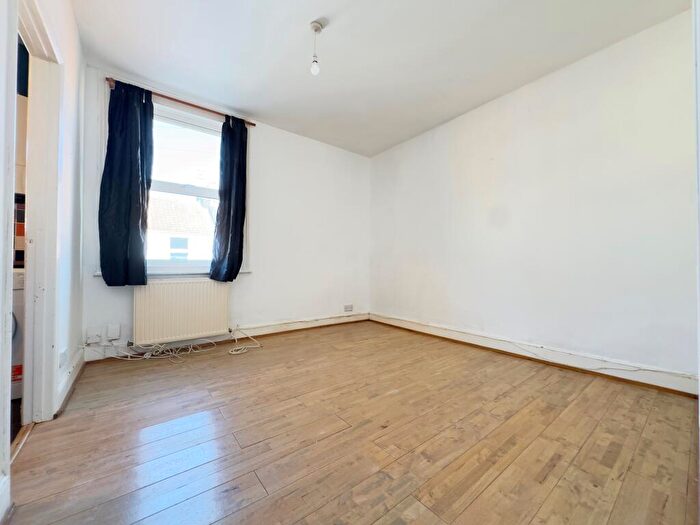 1 Bedroom Flat To Rent In Ewart Street, Brighton, BN2