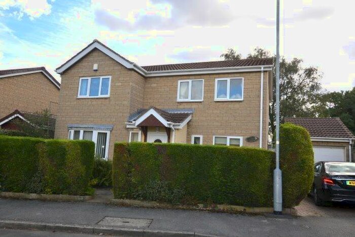 4 Bedroom Detached House To Rent In Hillcrest Drive, Sheffield, S25