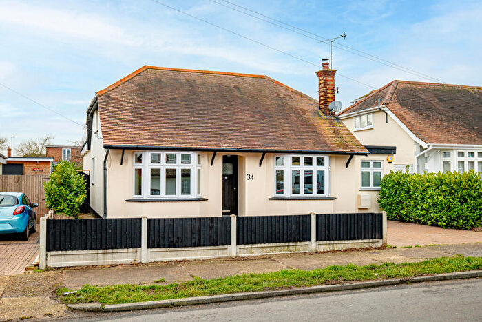 5 Bedroom Detached House For Sale In Benfleet Park Road, Benfleet, SS7