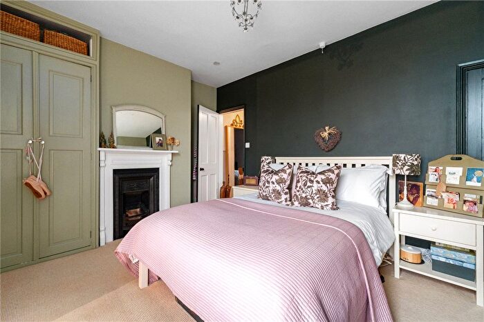 2 Bedroom Semi-Detached House For Sale In Selwyn Road, Cambridge, CB3