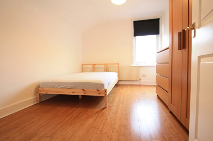 1 Bedroom Flat To Rent In London Road, Mitcham, CR4