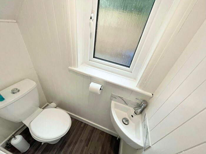3 Bedroom Semi-Detached House For Sale In Woodland Avenue, Thornton, FY5