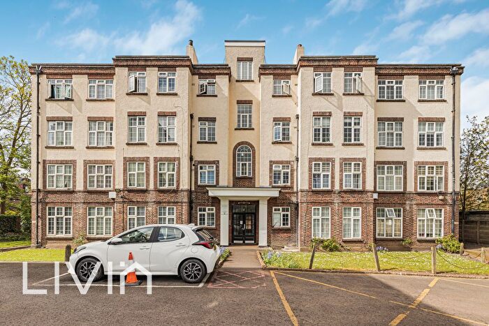 1 Bedroom Flat For Sale In St. James Court, St. James's Road, Croydon, Surrey, CR0