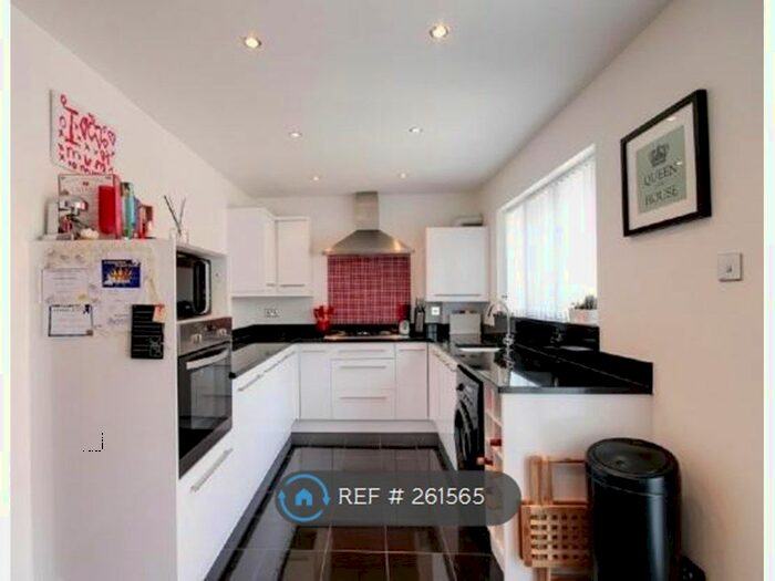 3 Bedroom Terraced House To Rent In Marlborough Road, London, E18