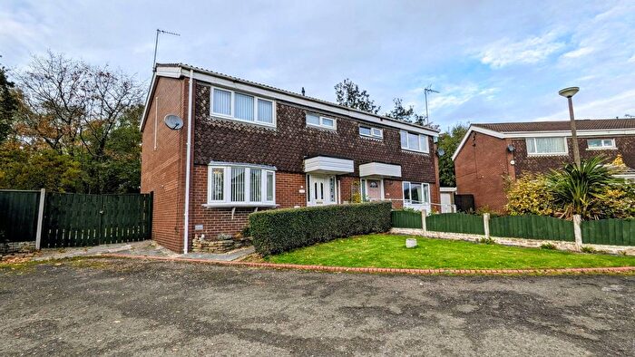 3 Bedroom Semi-Detached House For Sale In Leeswood, Skelmersdale, WN8