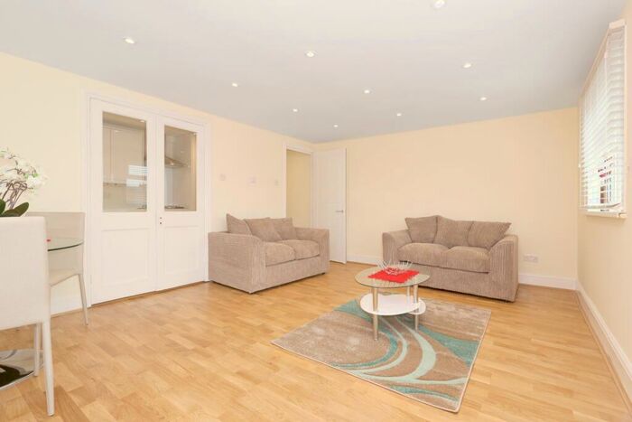 1 Bedroom Apartment To Rent In High Road, South Tottenham, London, N15