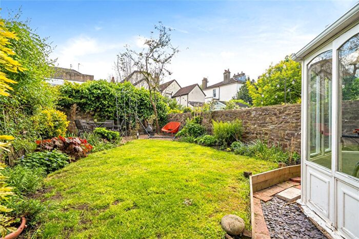 1 Bedroom Flat For Sale In Cotham Road South, Cotham, Bristol, BS6
