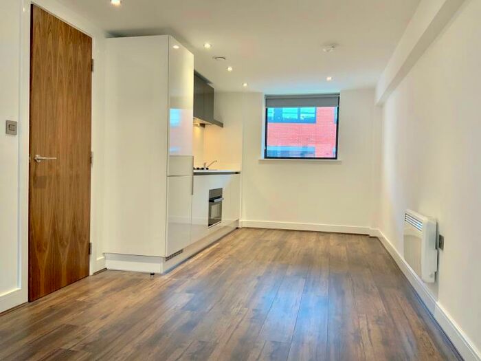 1 Bedroom Apartment To Rent In The Kettleworks, B1