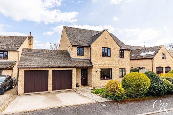 4 Bedroom Detached House For Sale In Coln Rise, Andoversford, GL54