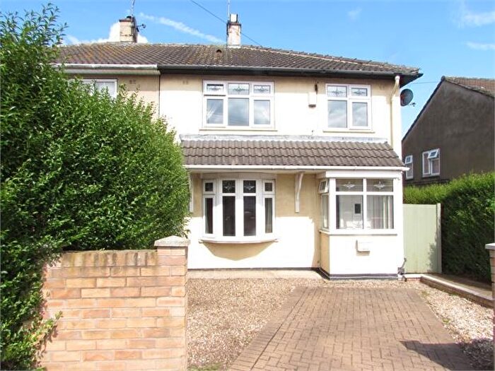 3 Bedroom Semi-Detached House To Rent In Hazel Grove, Conisbrough, DN12