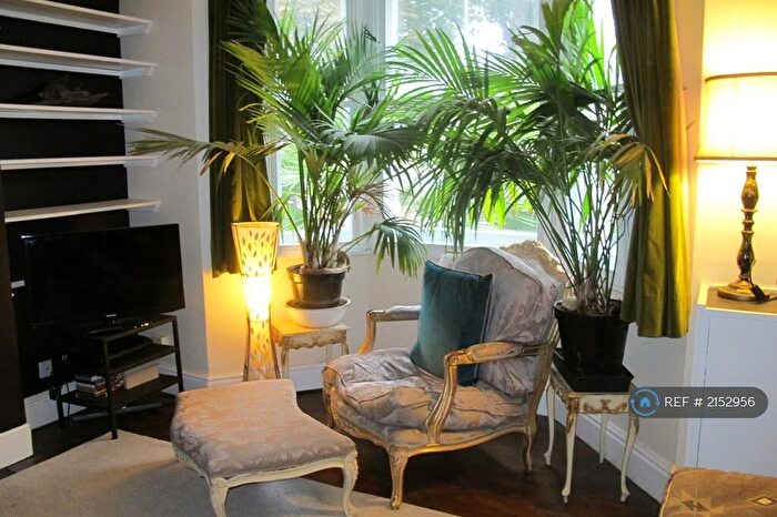 3 Bedroom Semi-Detached House To Rent In Junction Road, Oxford, OX4