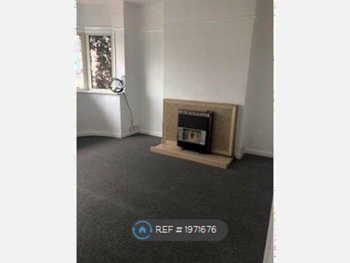 2 Bedroom Flat To Rent In Ashburnham Close, Southampton, SO19