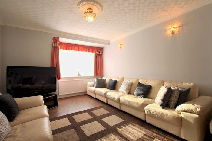 3 Bedroom Terraced House To Rent In Lela Avenue, Hounslow, TW4