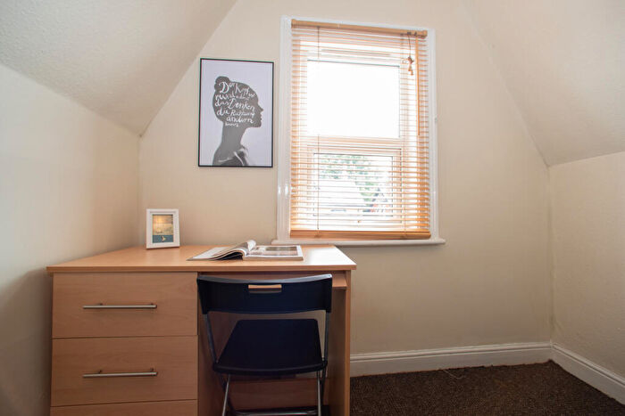 4 Bedroom Terraced House To Rent In Canterbury Drive, Headingley, Leeds, LS6