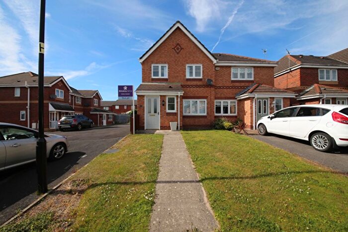 3 Bedroom Semi-detached House For Sale In Hobberley Drive, Skelmersdale, WN8