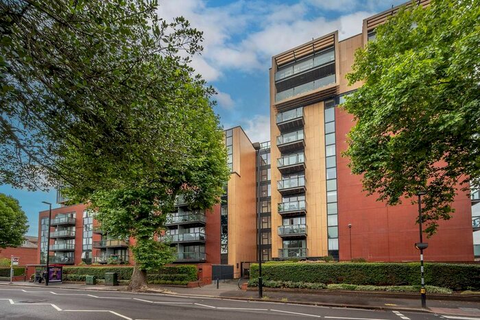 1 Bedroom Flat To Rent In Westgate House, Isleworth, TW7