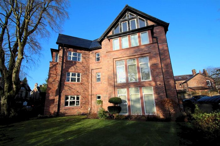 2 Bedroom Flat To Rent In Ashley Road, Hale, Altrincham, WA15