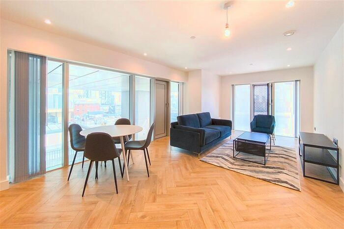 2 Bedroom Flat To Rent In Chester Road, Manchester, M15