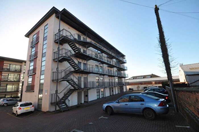 1 Bedroom Flat To Rent In Station Court, Burton-on-Trent, Staffordshire, DE14