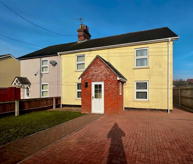 4 Bedroom Semi-Detached House To Rent In Chapel Lane, Great Blakenham, IP6