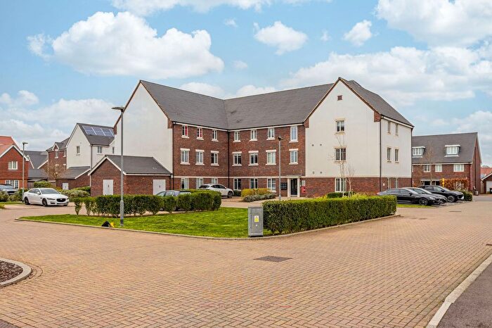 2 Bedroom Flat For Sale In Beryl Close, Clematis House Beryl Close, RH10