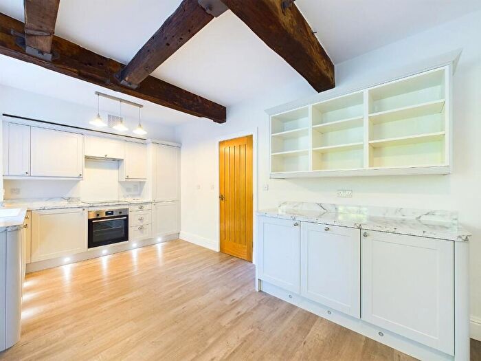 4 Bedroom End Of Terrace House To Rent In Bents Mill, Wilsden, BD13
