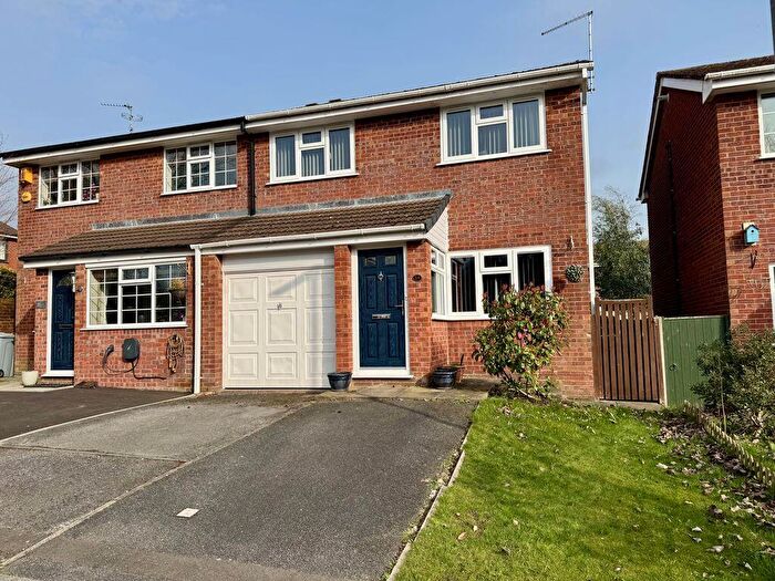 3 Bedroom House For Sale In Dunoon Close, Holmes Chapel, CW4