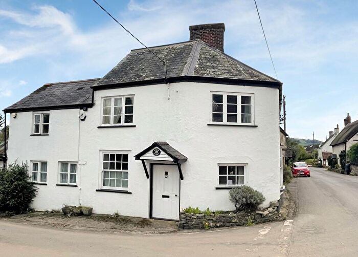 3 Bedroom Character Property For Sale In Hampton Lane, Whitford, Axminster, EX13