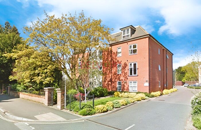 1 Bedroom Flat To Rent In Archers Road, Banister Park, Southampton, SO15