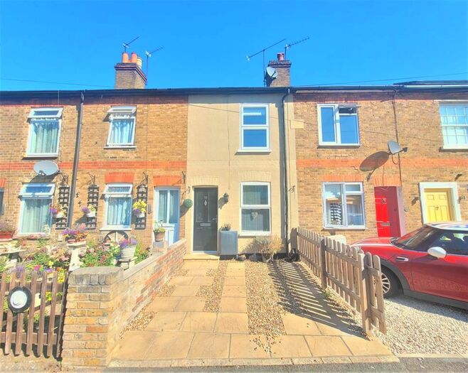 2 Bedroom Terraced House For Sale In Norfolk Park Cottages, Maidenhead, SL6