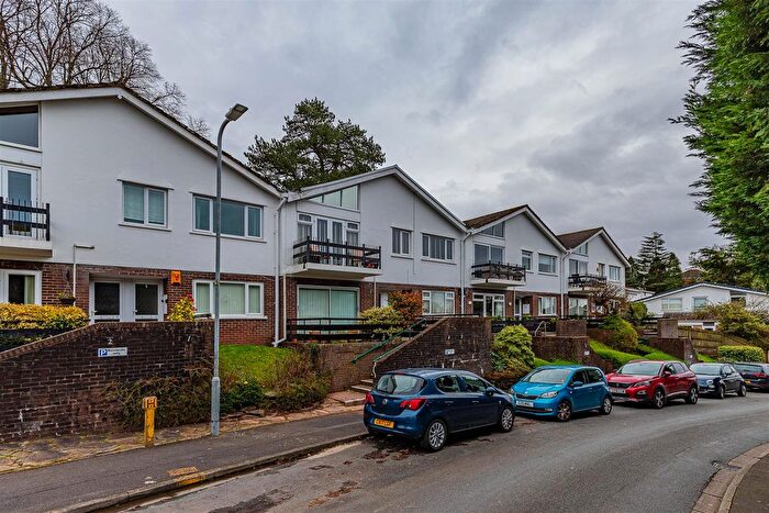 2 Bedroom Maisonette For Sale In Cefn Coed Gardens, Cyncoed, Cardiff, CF23