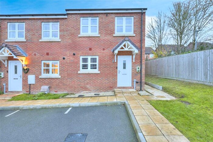3 Bedroom End Of Terrace House For Sale In Harvester Way, Northampton, Northamptonshire, NN4