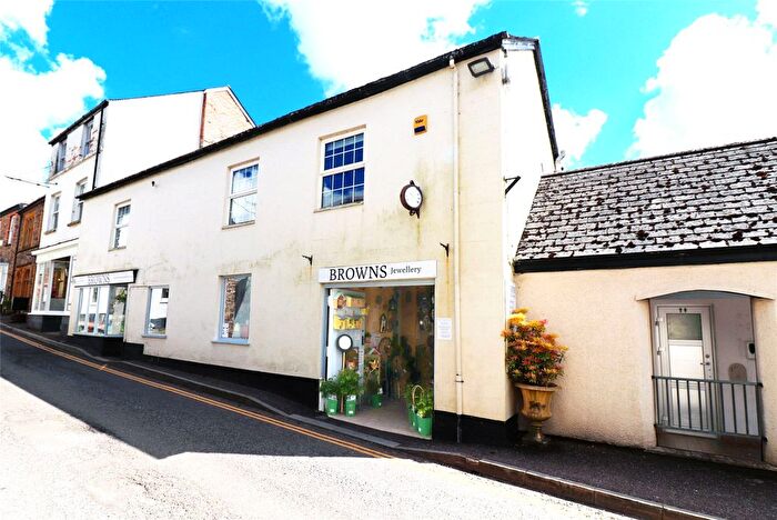 2 Bedroom Property For Sale In High Street, Dulverton, TA22