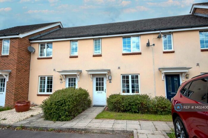 2 Bedroom Terraced House To Rent In Dunstans Drive, Winnersh, RG41