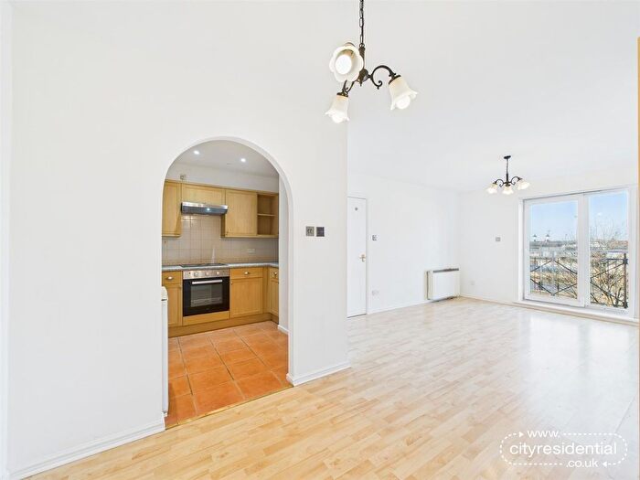 2 Bedroom Flat To Rent In Waterloo Road, Liverpool, L3